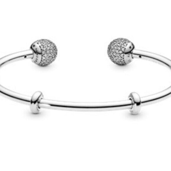 Pandora Women's Silver Bangle with Cubic Zirconia S925 Round Bracelet - Picture 5 of 6